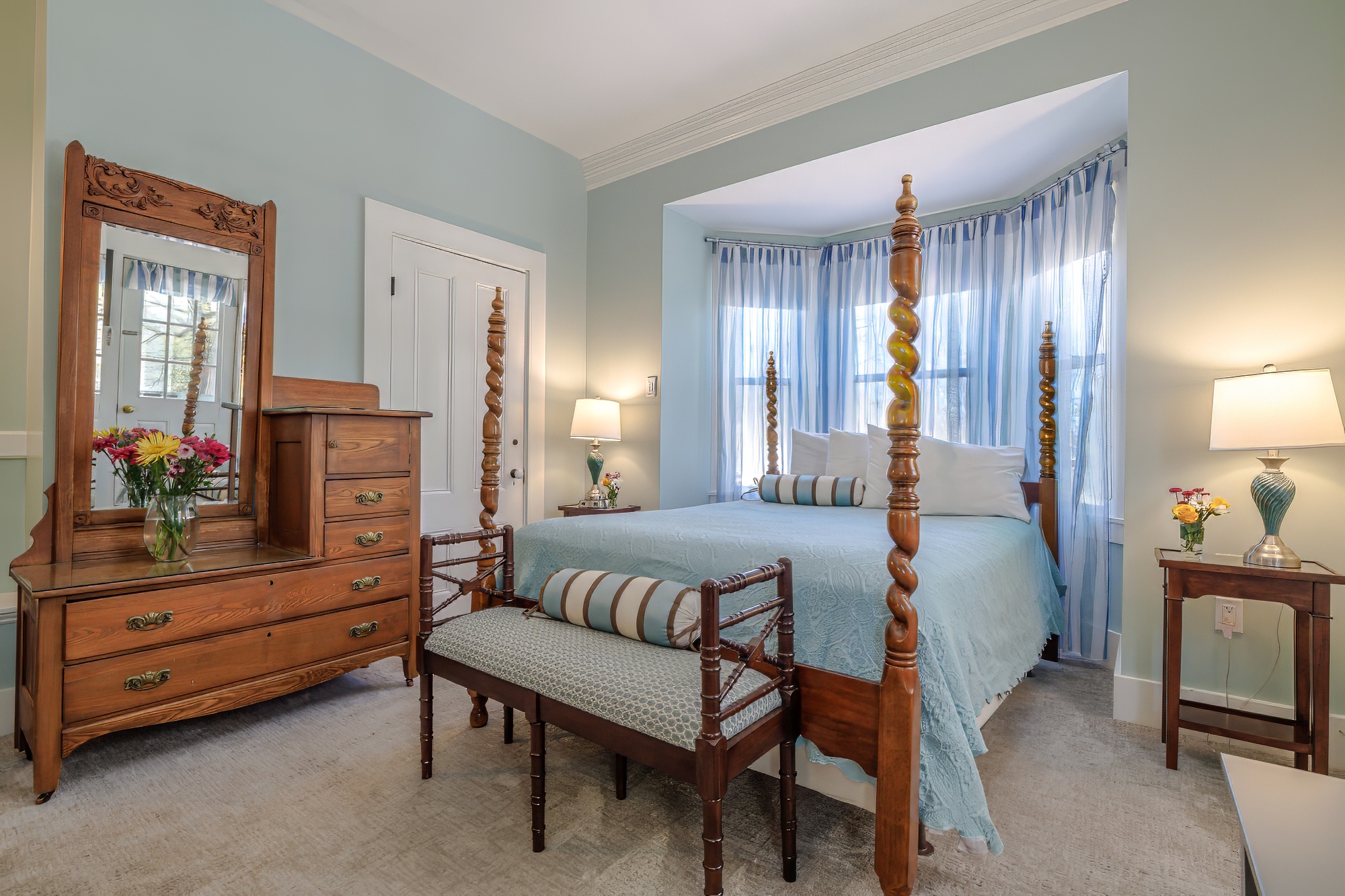 106-Mina Monte Booking.com-DTP