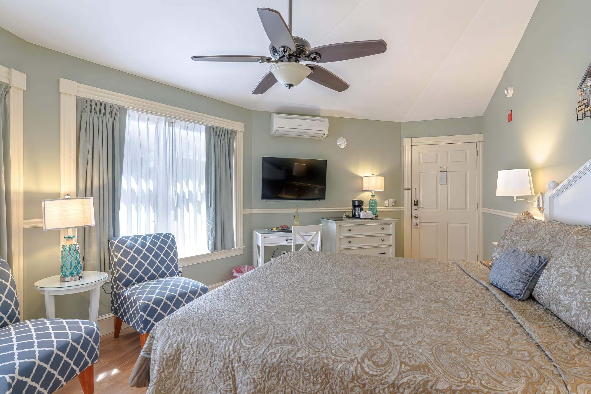 221-Mina Monte Booking.com-DTP
