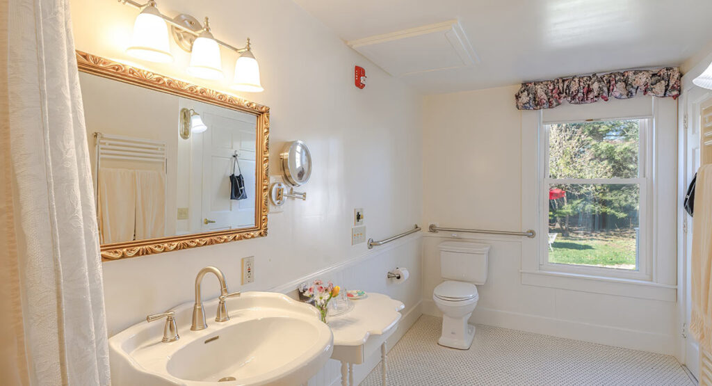 Marlborough  bathroom