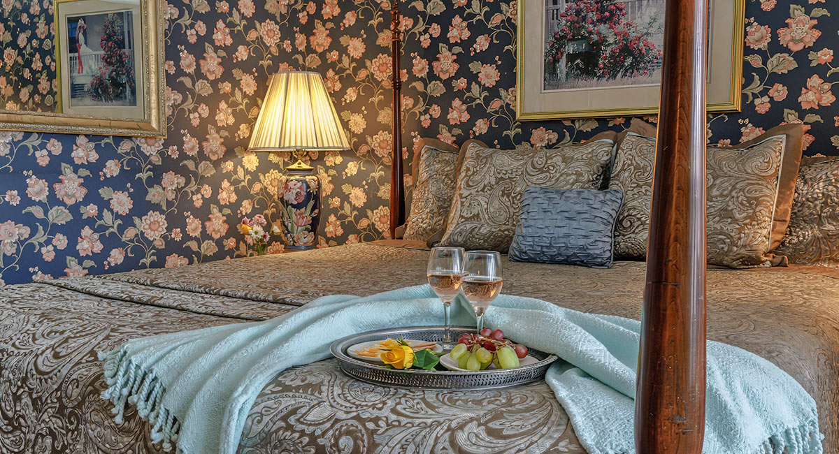 The Belmont bed