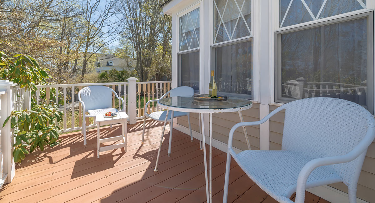 The Del Isle Room porch