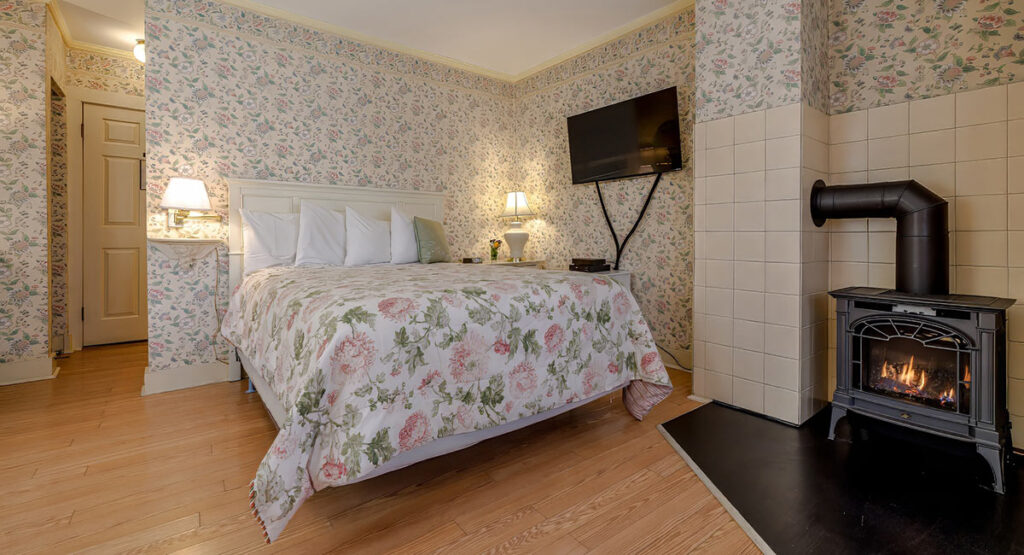 The Del Isle Room bed