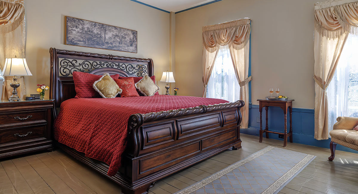 Grand Central king bed