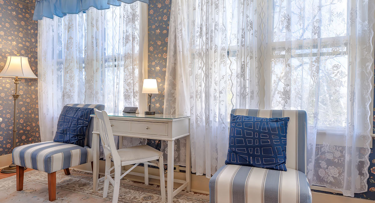 Louisburg sitting area