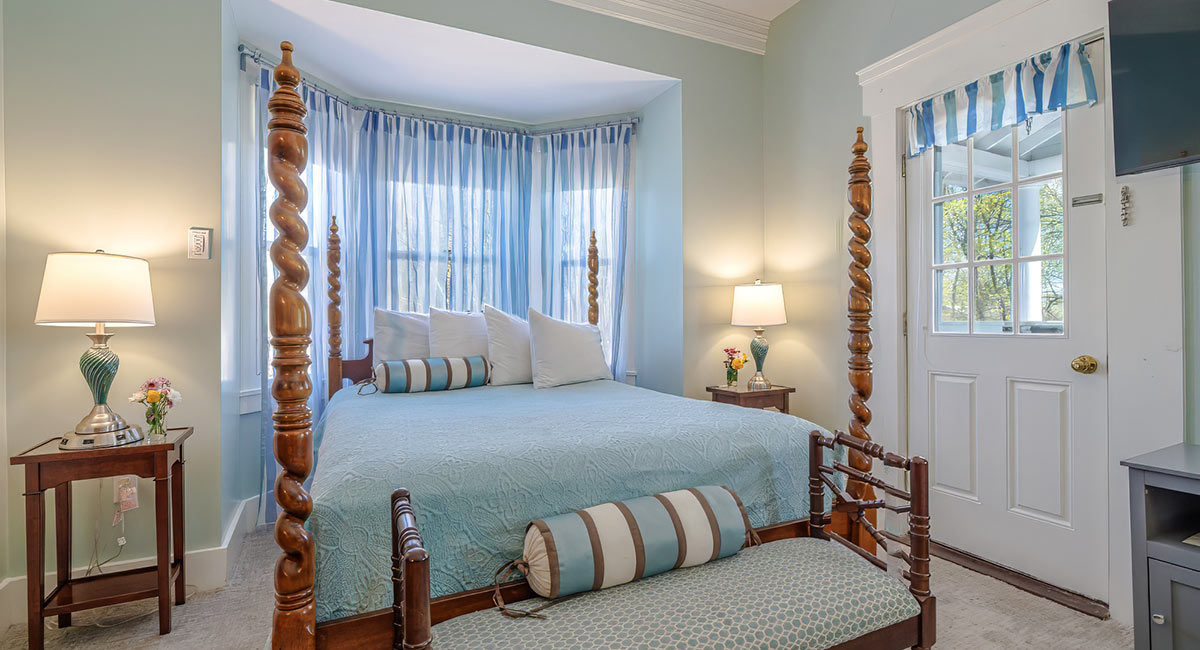 Newport bed
