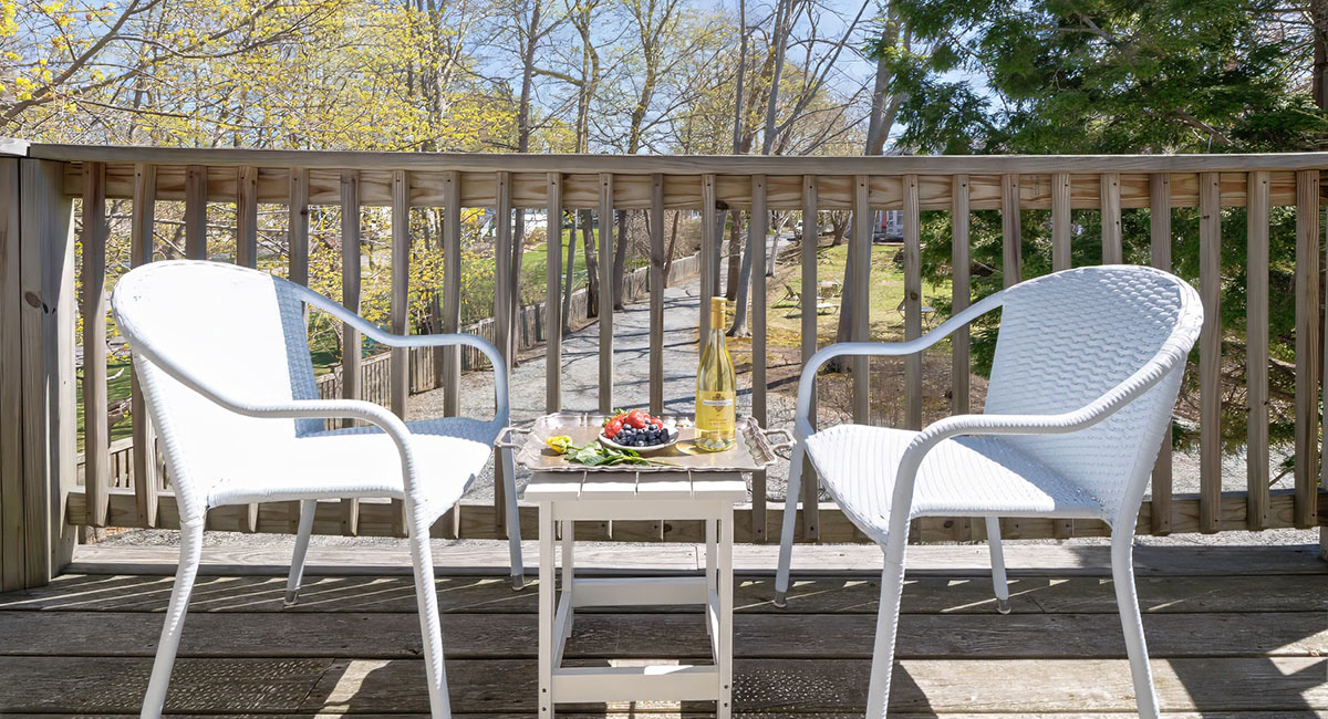 Rocklynn deck
