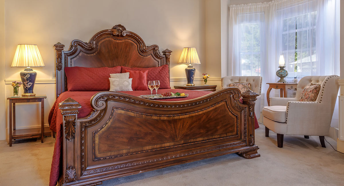 West End King Bed