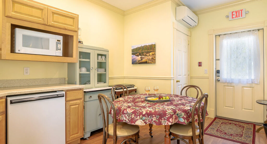 Wingwood Suite kitchen