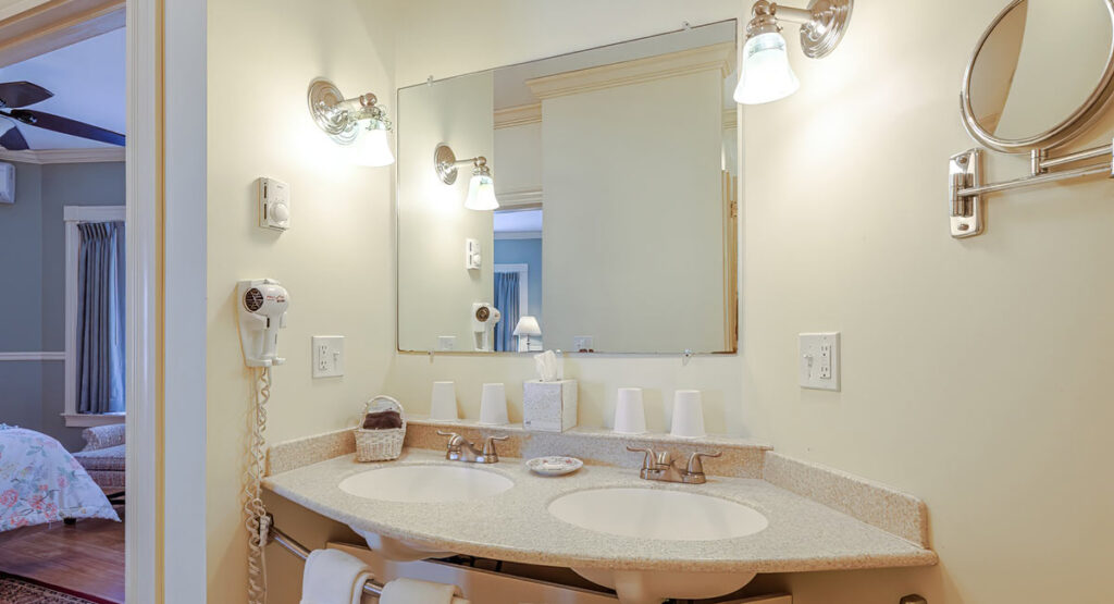 Wingwood Suite sinks